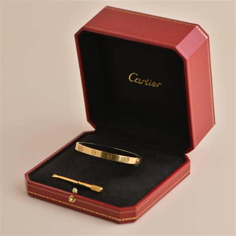 love cartier bracelet dupe|750 18 cartier ip 6688.